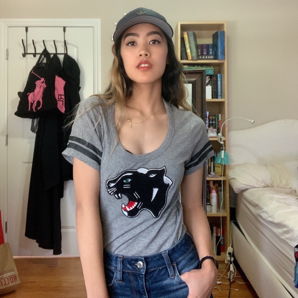 G by Guess tee
